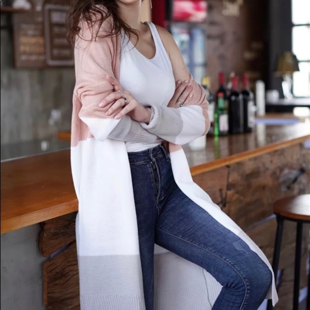 GRACEY’S / Color Block Oversized Pullover Cardigan - Picture 4 of 6